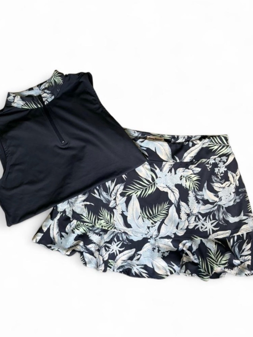 Tommy Bahama Women’s Sz. Large Navy Blue golf outfit